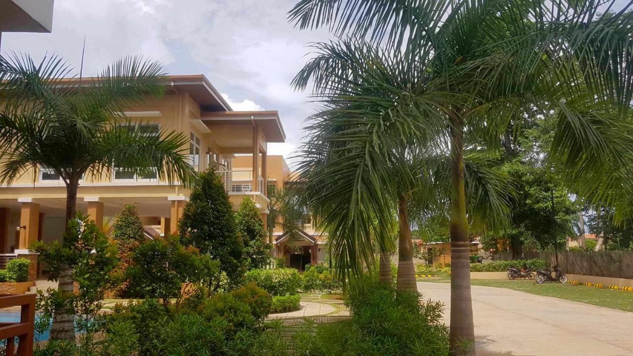2 Bedroom And Studio Apartments With Private Pool And Gym In Vista Manors Verdant Puerto Princesa Zewnętrze zdjęcie