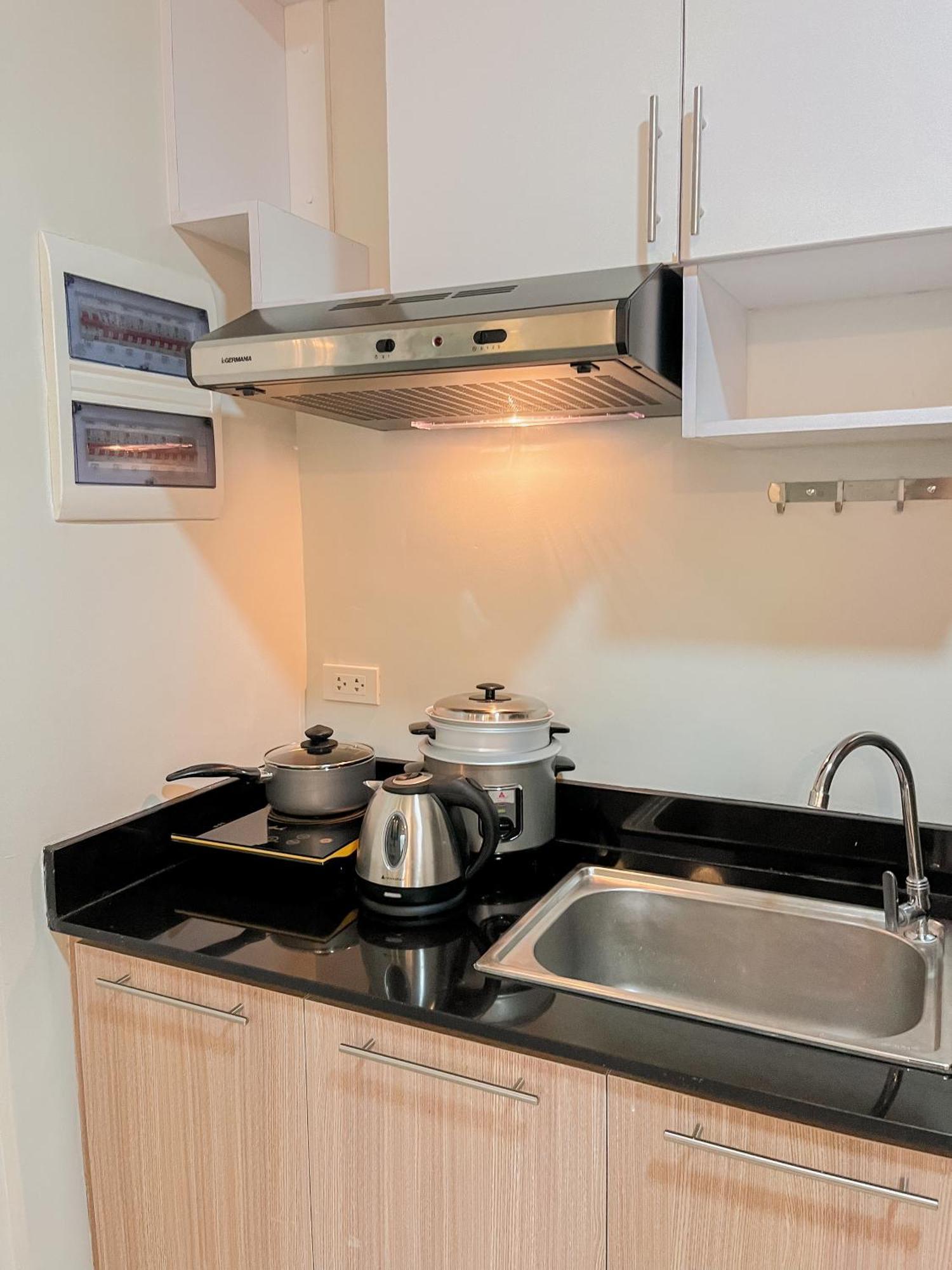2 Bedroom And Studio Apartments With Private Pool And Gym In Vista Manors Verdant Puerto Princesa Zewnętrze zdjęcie