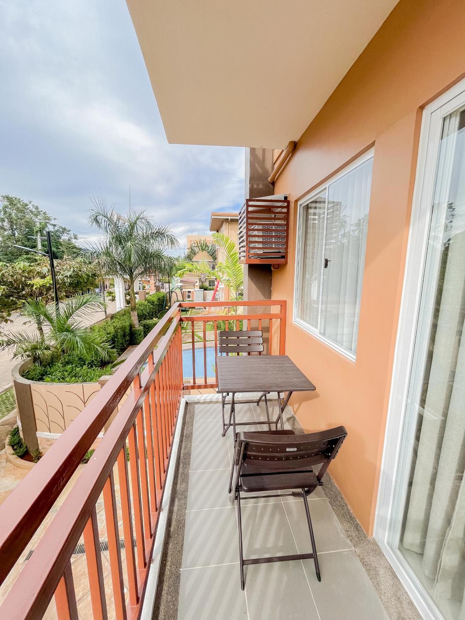 2 Bedroom And Studio Apartments With Private Pool And Gym In Vista Manors Verdant Puerto Princesa Zewnętrze zdjęcie