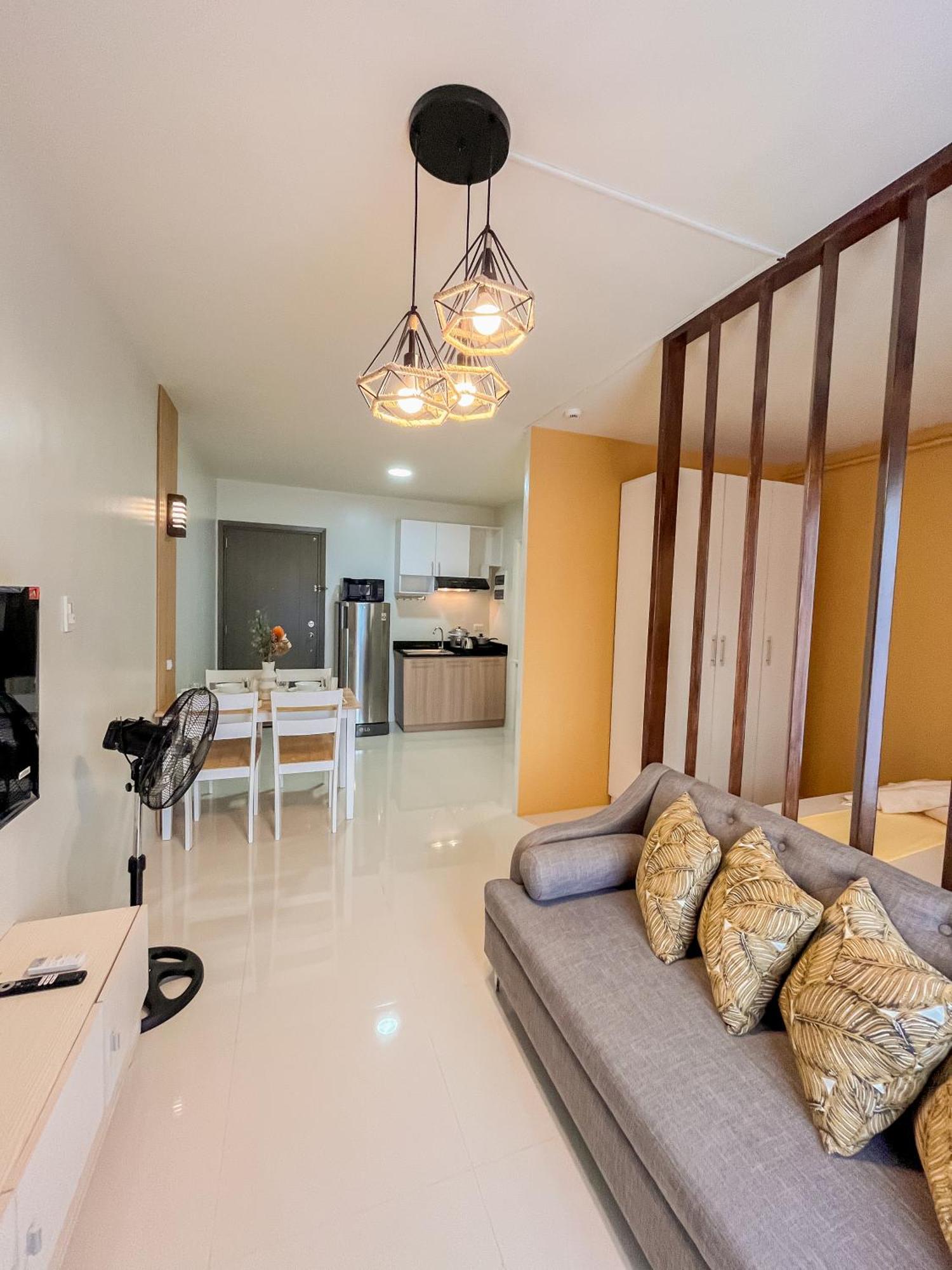 2 Bedroom And Studio Apartments With Private Pool And Gym In Vista Manors Verdant Puerto Princesa Zewnętrze zdjęcie