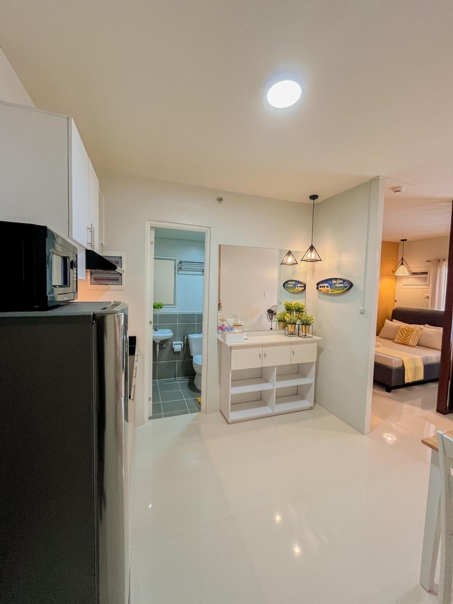 2 Bedroom And Studio Apartments With Private Pool And Gym In Vista Manors Verdant Puerto Princesa Zewnętrze zdjęcie