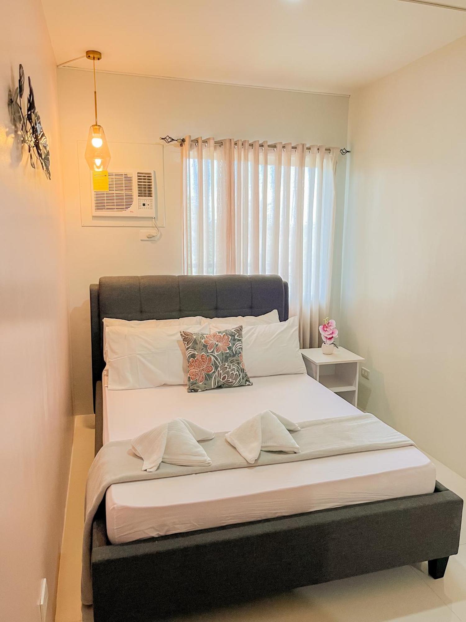 2 Bedroom And Studio Apartments With Private Pool And Gym In Vista Manors Verdant Puerto Princesa Zewnętrze zdjęcie