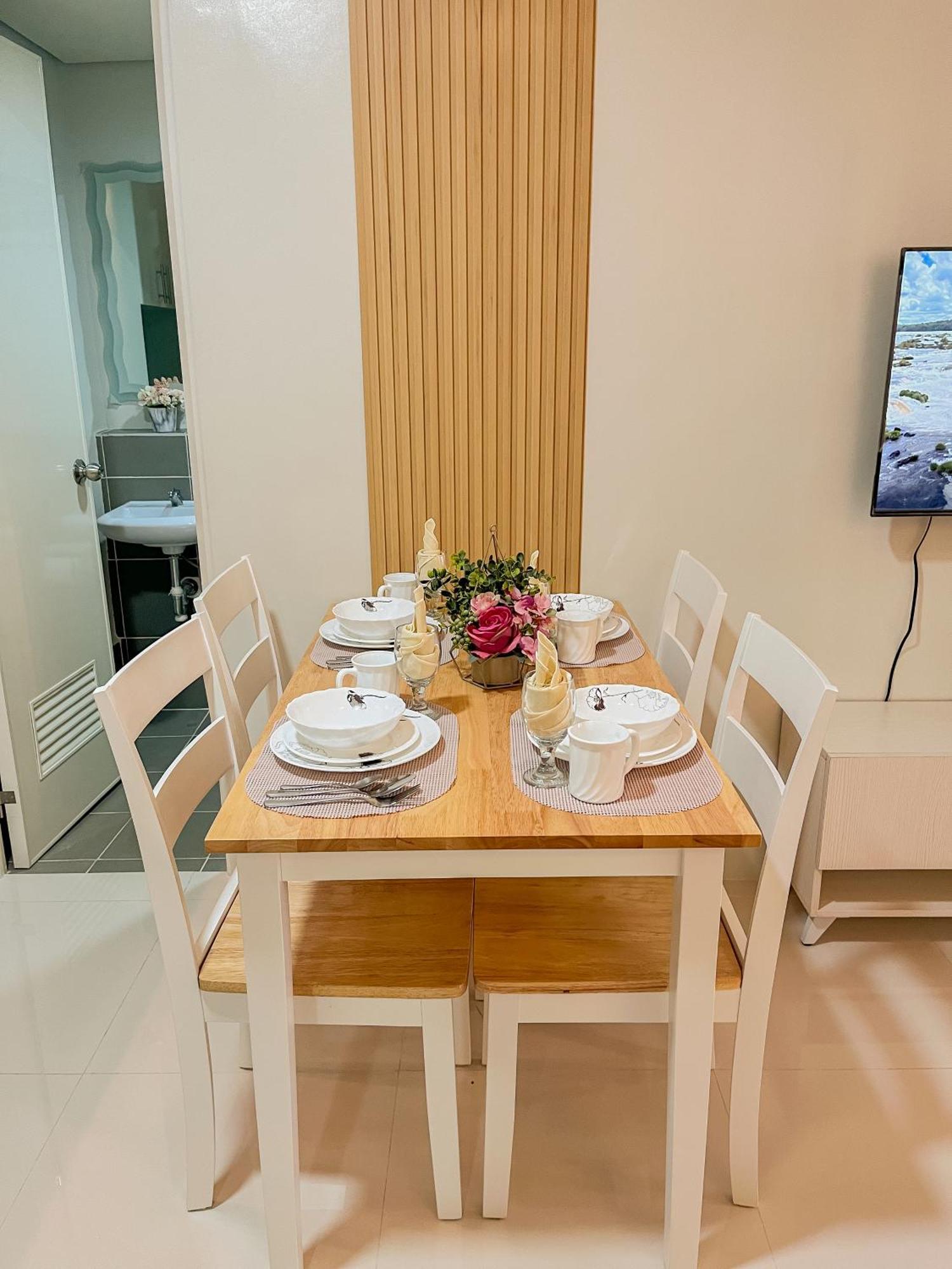 2 Bedroom And Studio Apartments With Private Pool And Gym In Vista Manors Verdant Puerto Princesa Zewnętrze zdjęcie