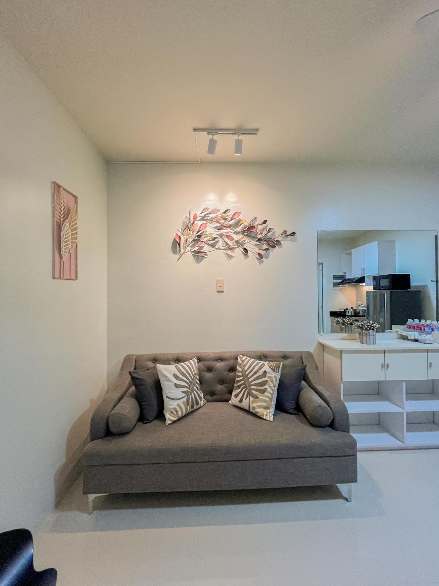 2 Bedroom And Studio Apartments With Private Pool And Gym In Vista Manors Verdant Puerto Princesa Zewnętrze zdjęcie