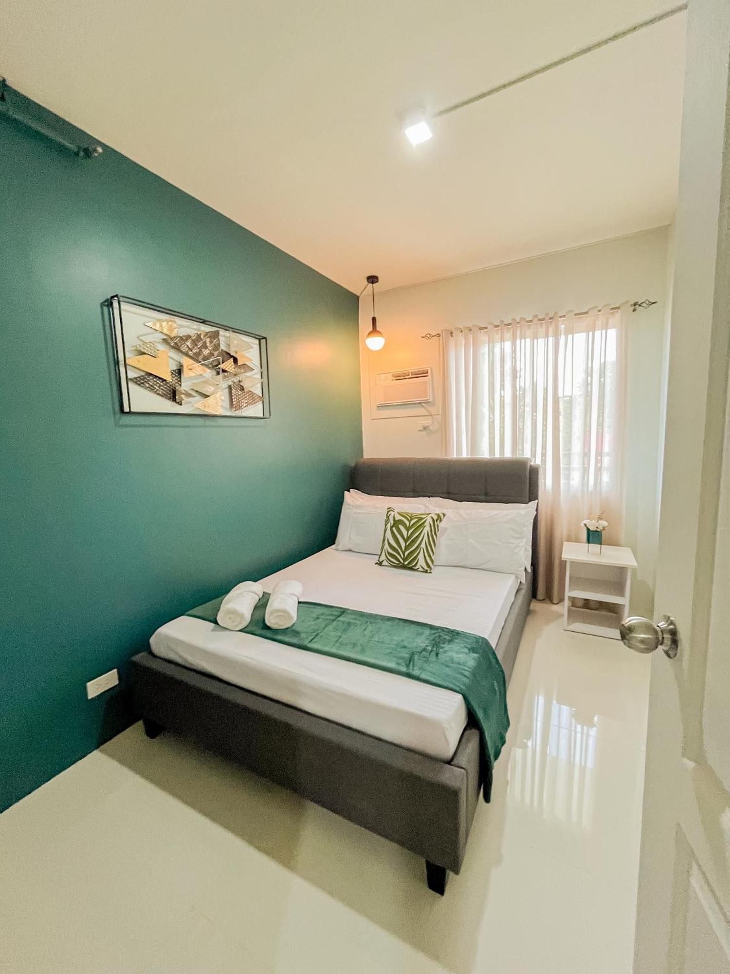 2 Bedroom And Studio Apartments With Private Pool And Gym In Vista Manors Verdant Puerto Princesa Zewnętrze zdjęcie