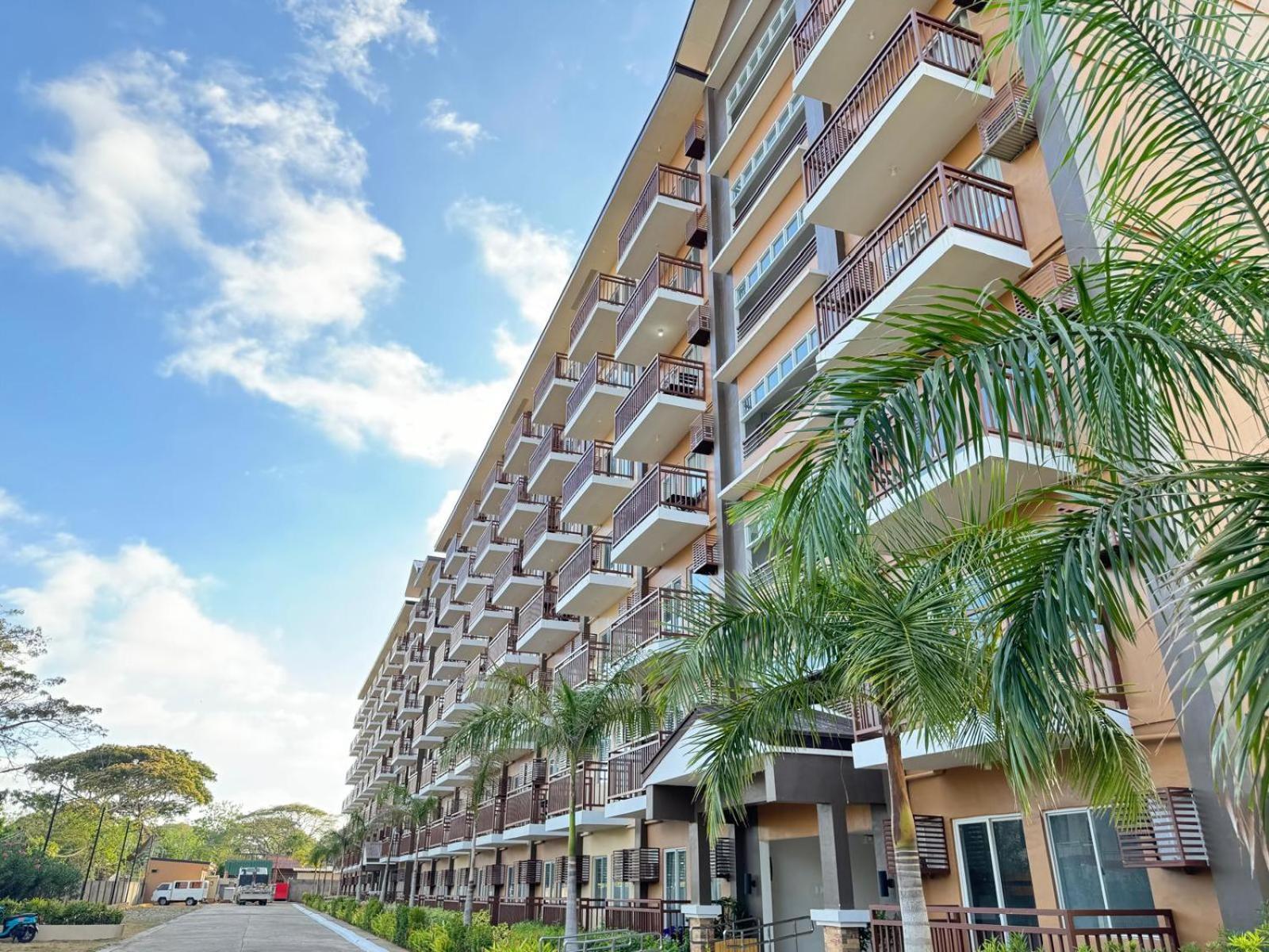2 Bedroom And Studio Apartments With Private Pool And Gym In Vista Manors Verdant Puerto Princesa Zewnętrze zdjęcie