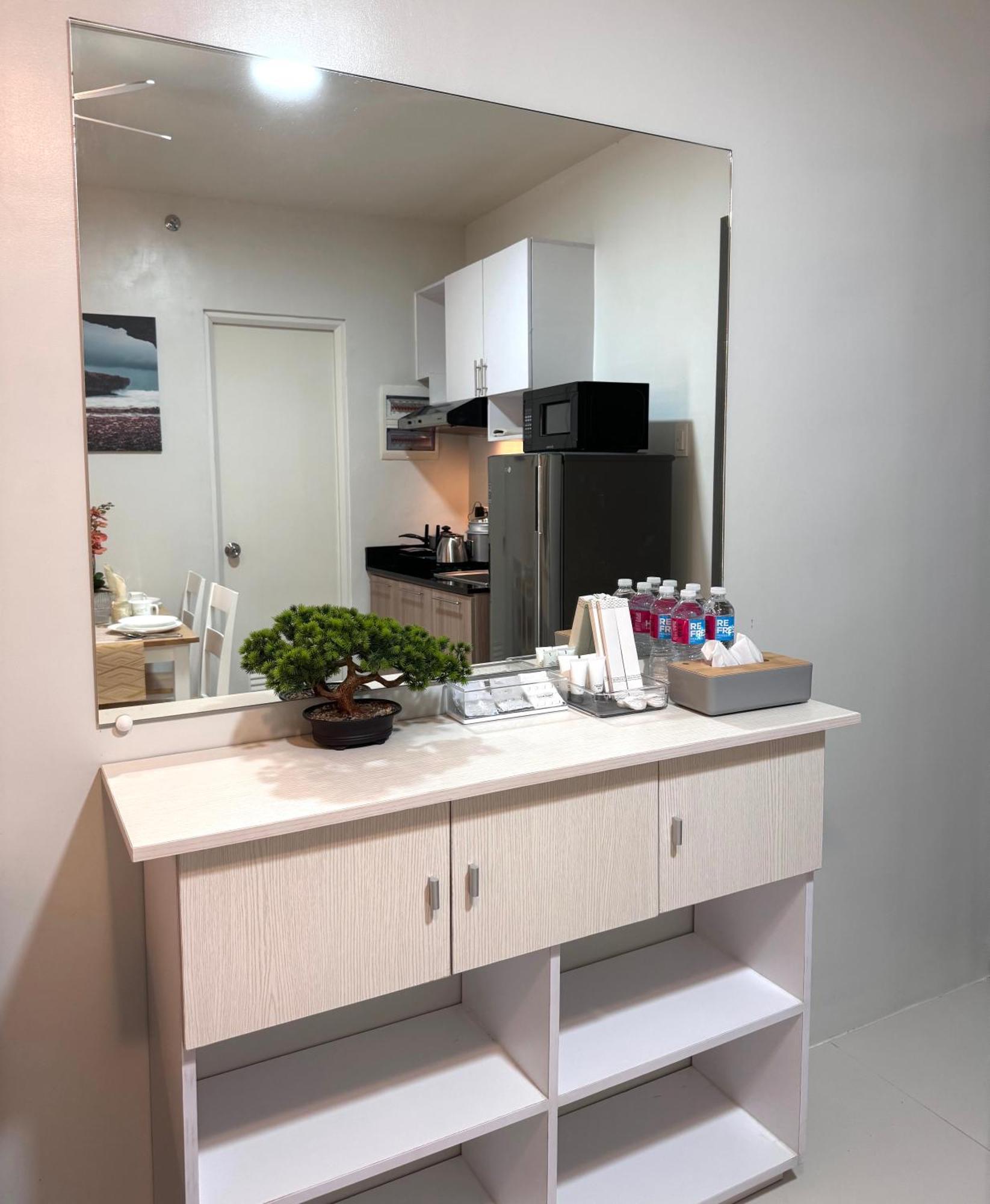 2 Bedroom And Studio Apartments With Private Pool And Gym In Vista Manors Verdant Puerto Princesa Zewnętrze zdjęcie
